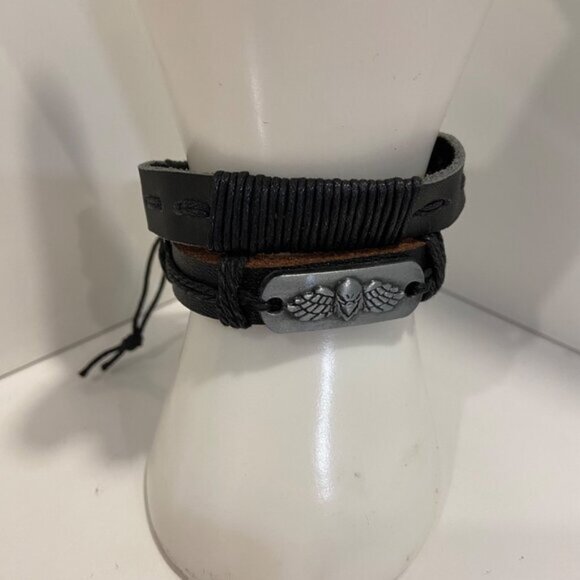 Handcrafted Leather 2 Bracelets set With Eagle open wings Emblem  Adjustable - Picture 2 of 7
